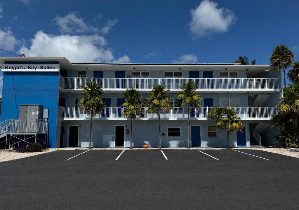 Marathon Hotel | Knight's Key Suites