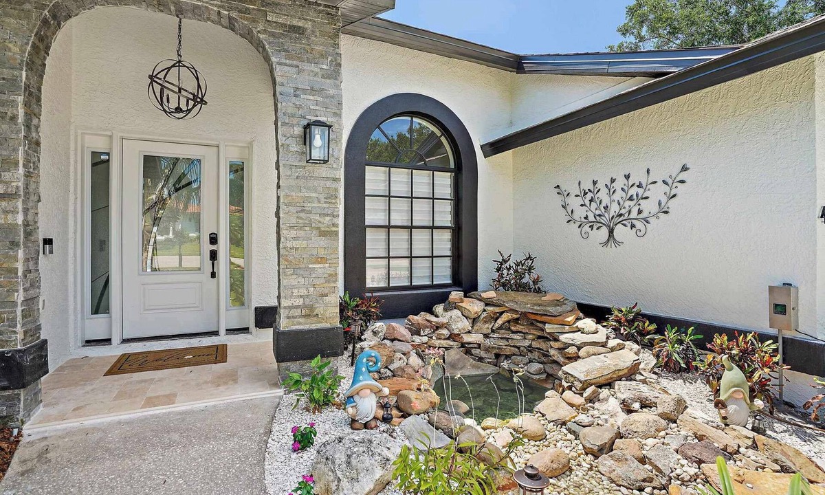 Lake St. George House | Lake Valencia Cove -Pool Heating Avail