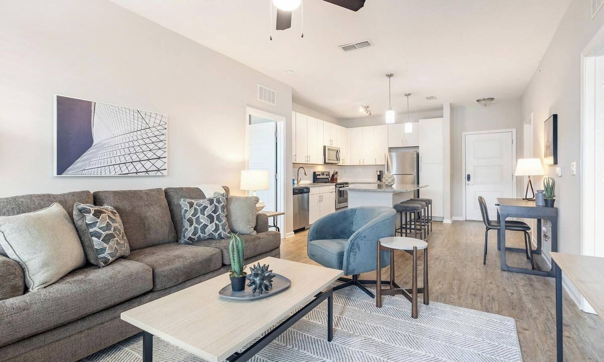 Land O' Lakes Apartment | Landing | Amazing 2BD, Clubhouse, Gym