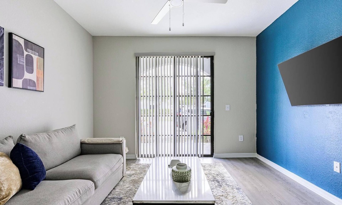 Miramar Apartment | Landing | Amazing 2BD, Clubhouse, Gym