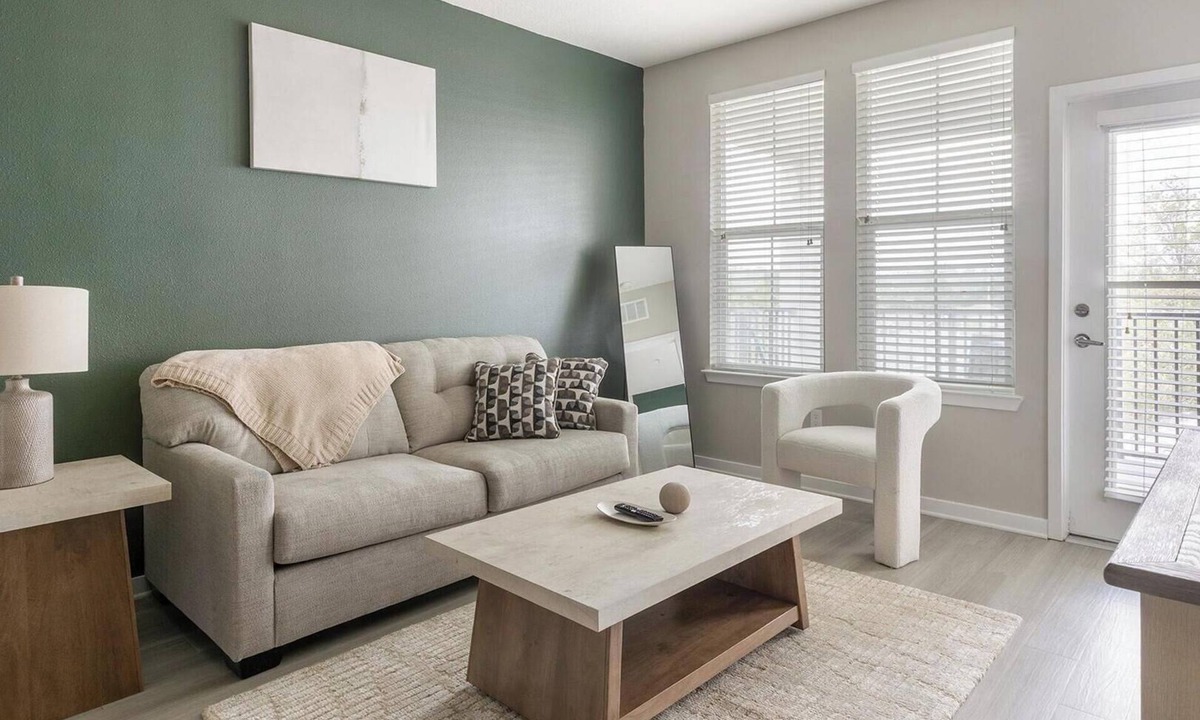 Sun City Center Apartment | Landing | Beautiful 2BD, Gym