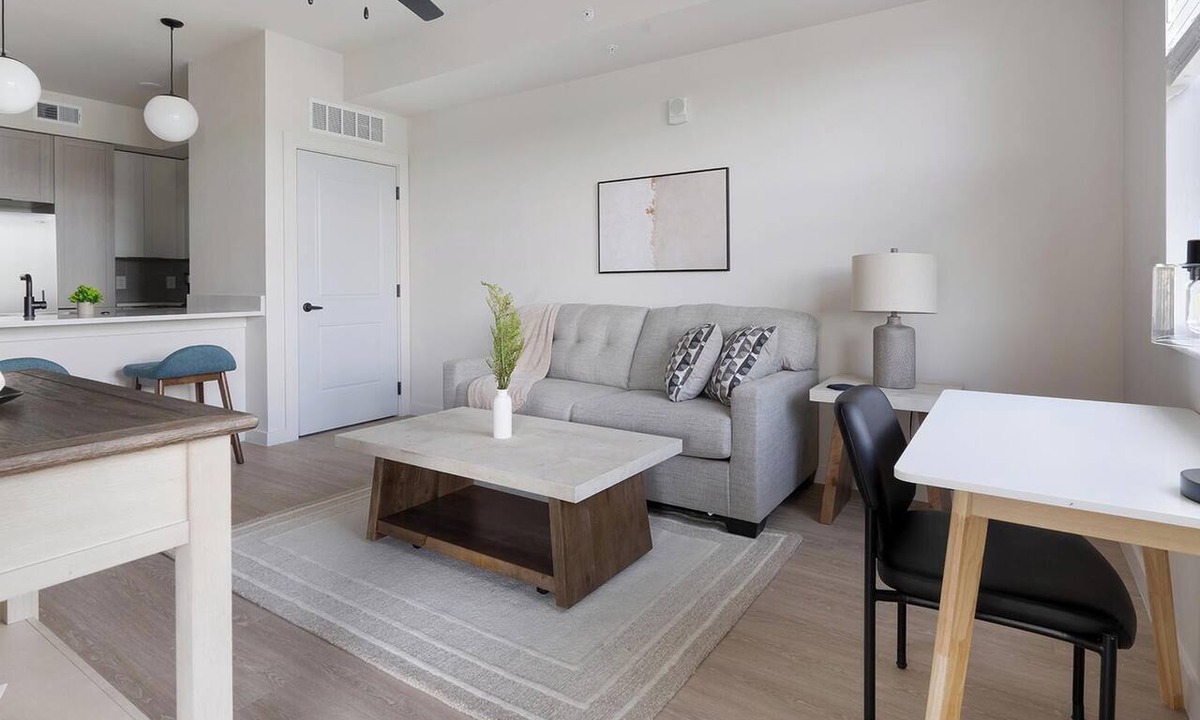 Fort Myers Apartment | Landing | Chic 1BD, Gym, Clubhouse