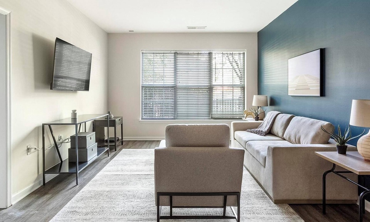 Norristown Apartment | Landing | Chic 2BD, Clubhouse, Pool