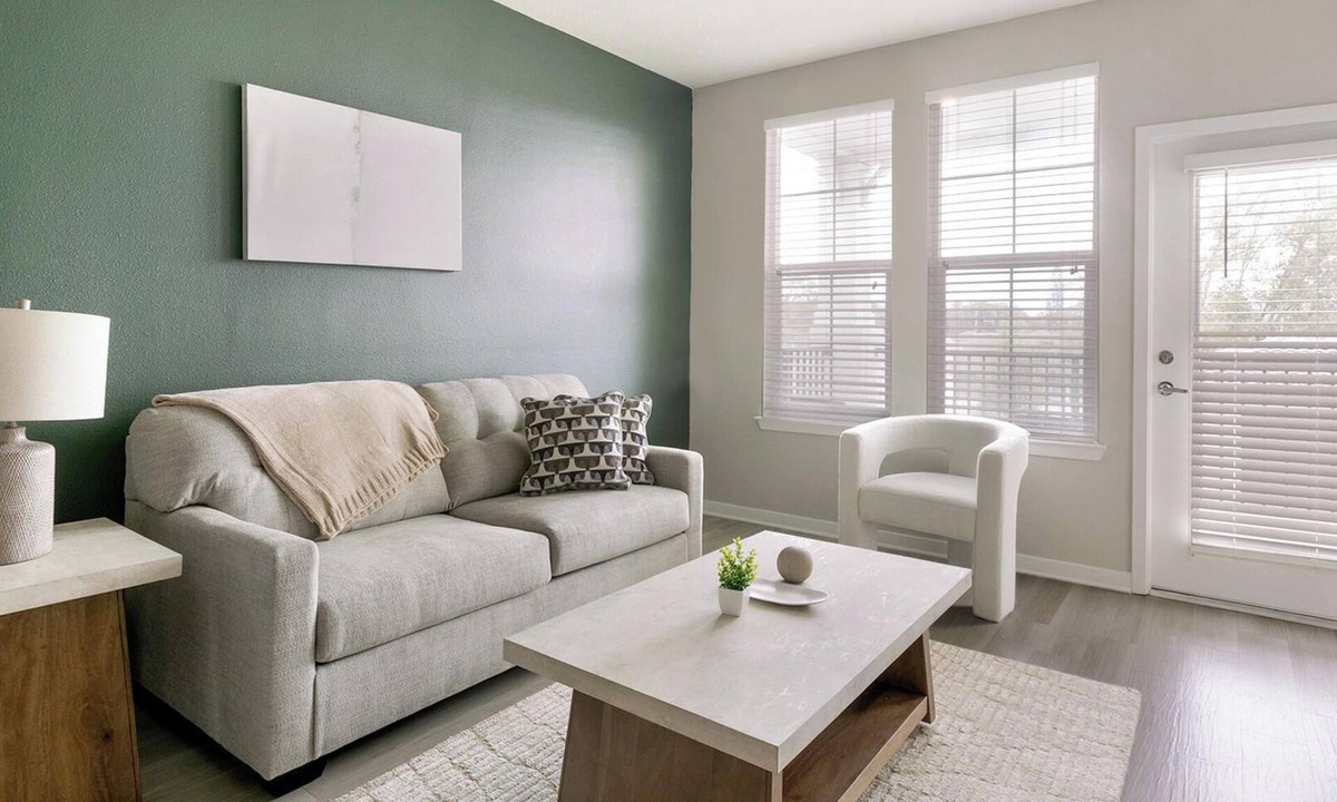 Sun City Center Apartment | Landing | Chic 2BD, Gym