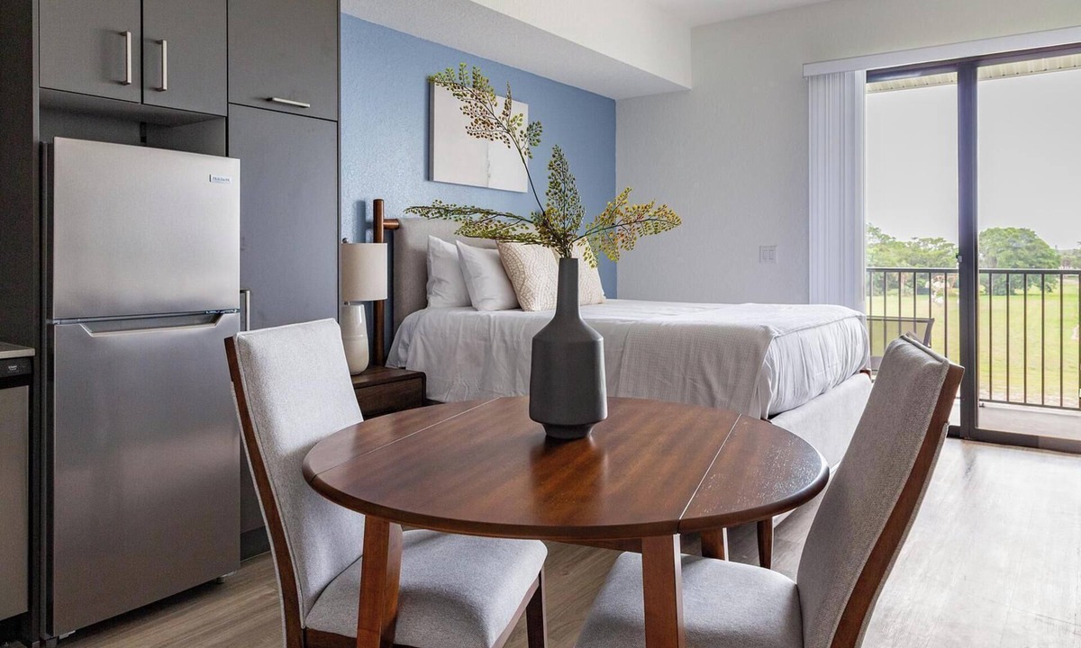 Golden Gate Apartment | Landing | Incredible Studio, Gym, Clubhouse