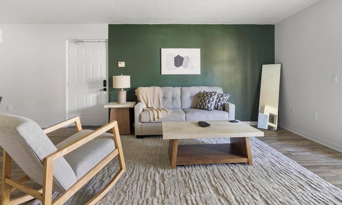 Fruitville Apartment | Landing | Modern 2BD, Gym, Clubhouse