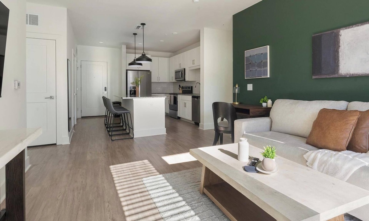 Laurel Apartment | Landing | Modern 2BD, Gym, Clubhouse