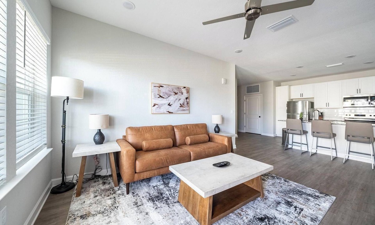 Port Malabar Apartment | Landing | Modern 2BD, Gym, Pool