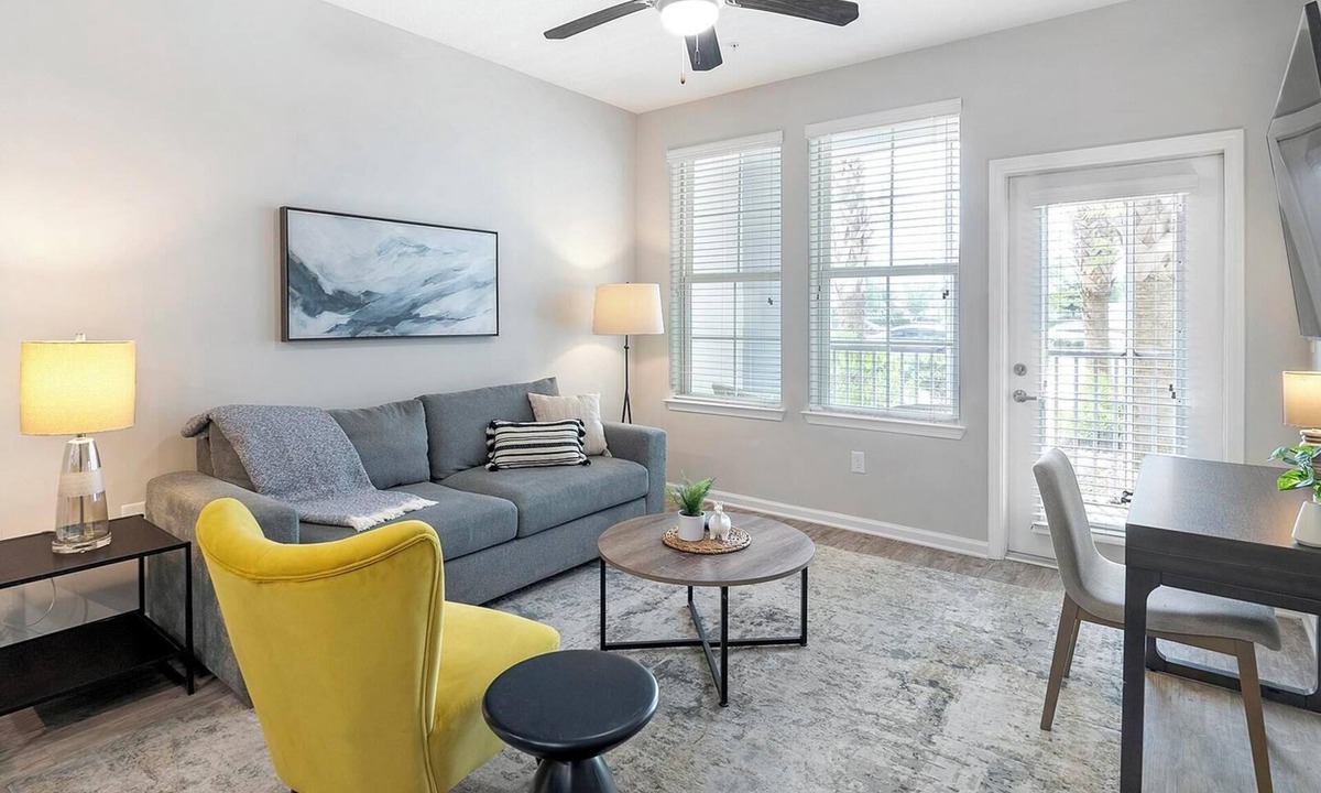 Land O' Lakes Apartment | Landing | Spectacular 1BD, Clubhouse, Pool