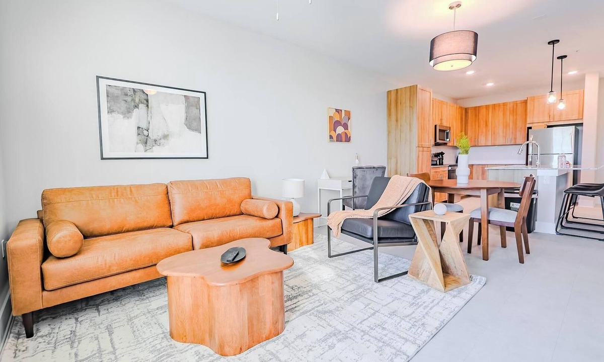 Interchange Square Apartment | Landing | Spectacular 1BD, Gym, Pool