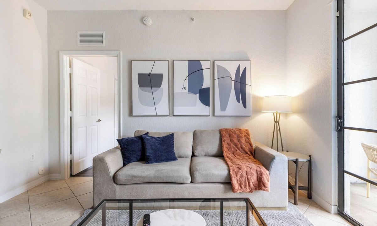 Miramar Apartment | Landing | Spectacular 2BD, Clubhouse, Gym