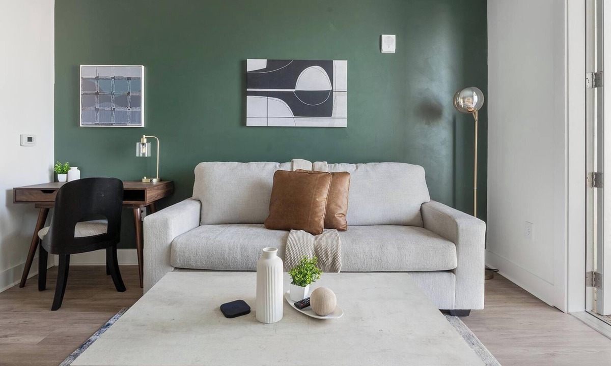 Laurel Apartment | Landing | Stunning 1BD, Gym, Clubhouse