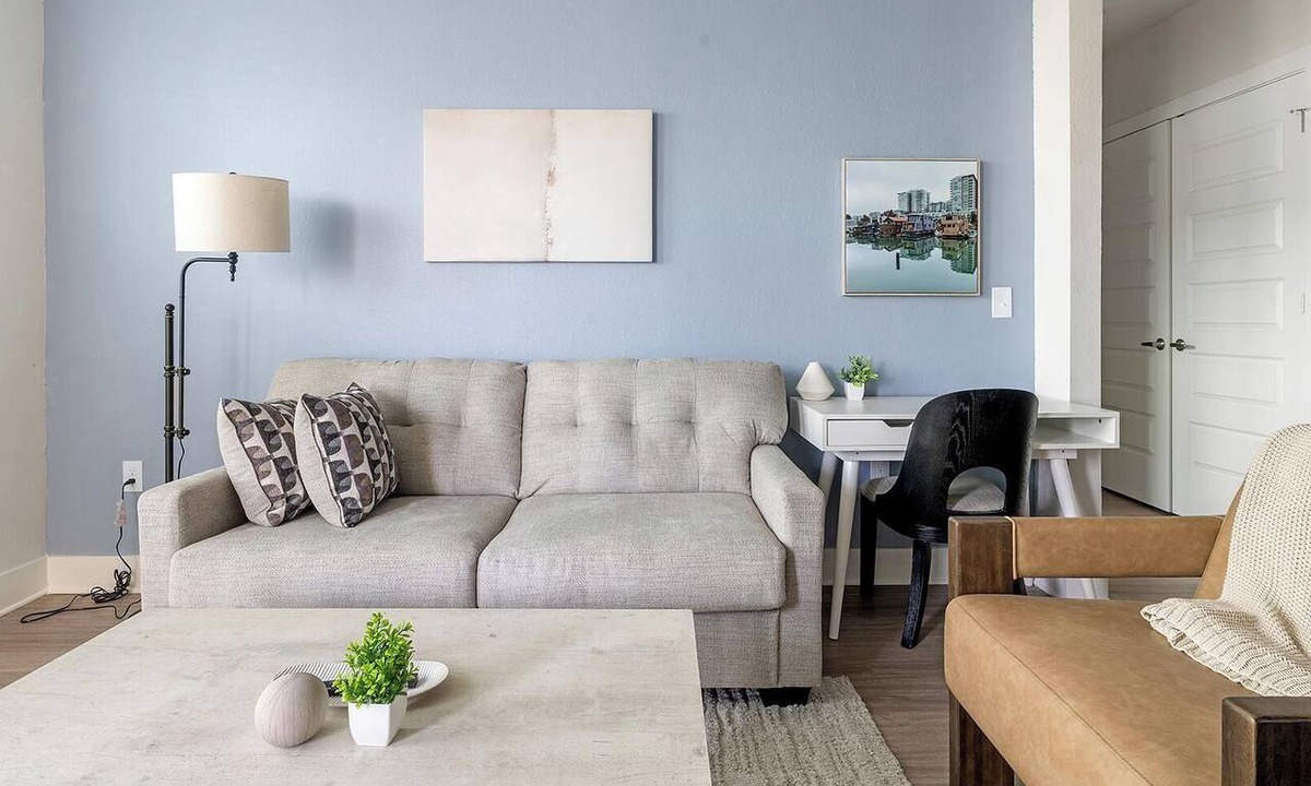 The Forum Apartment | Landing | Stunning 2BD, Gym