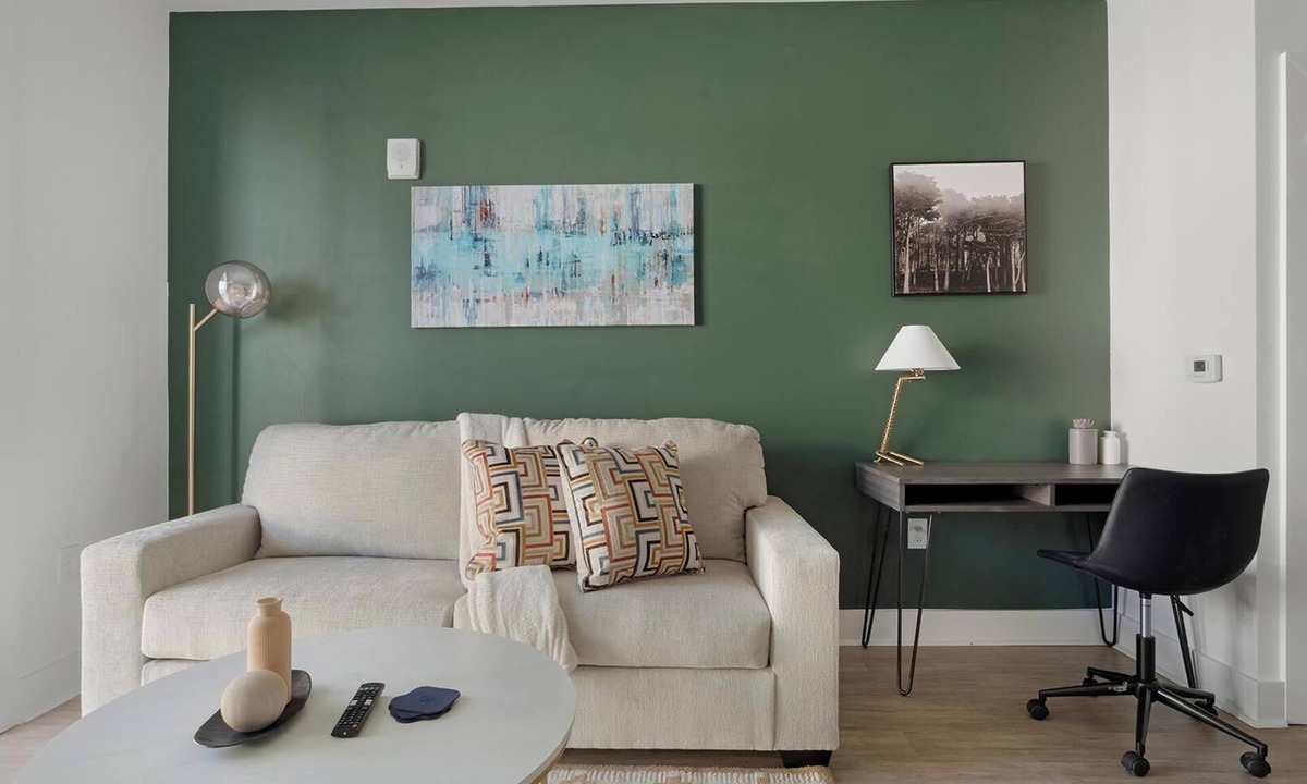 Laurel Apartment | Landing | Stylish 1BD, Clubhouse, Gym