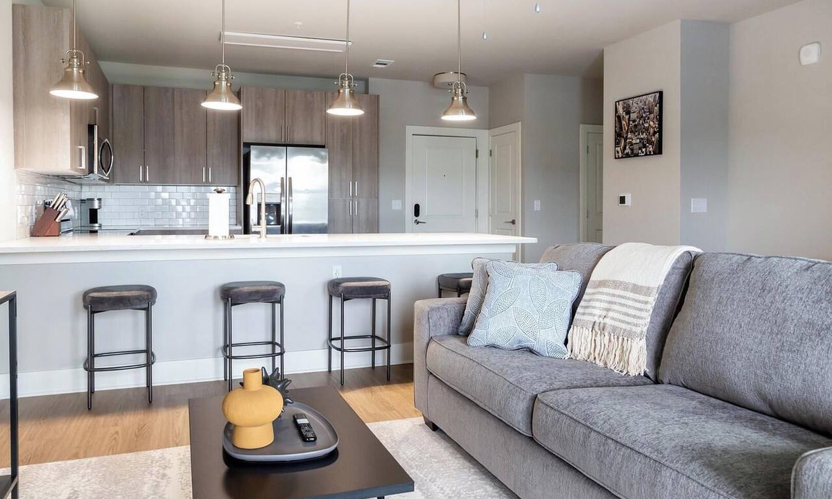 Fort Myers Apartment | Landing | Stylish 1BD, Pool, Gym