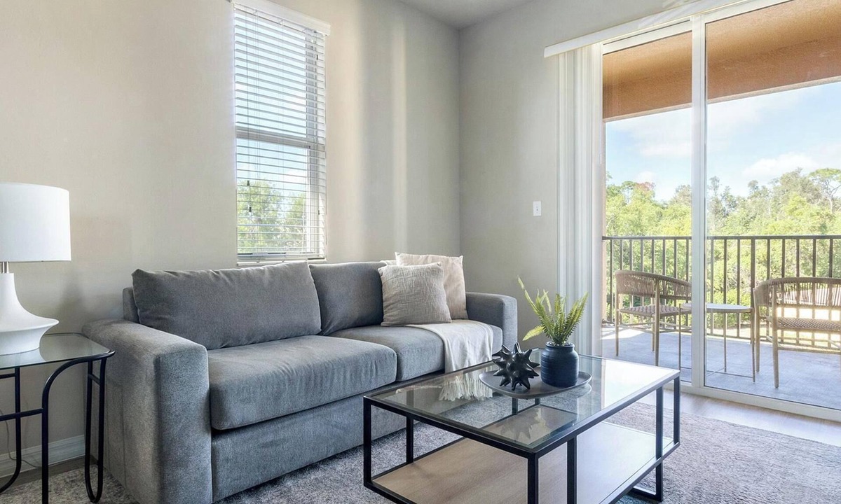 Fort Myers Apartment | Landing | Stylish 1BD, Game Room, Yoga Studio