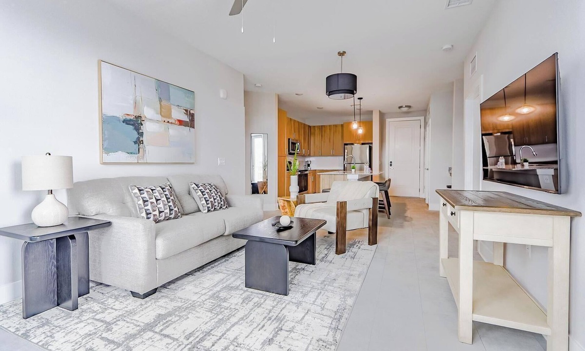Interchange Square Apartment | Landing | Stylish 2BD, Clubhouse, Gym