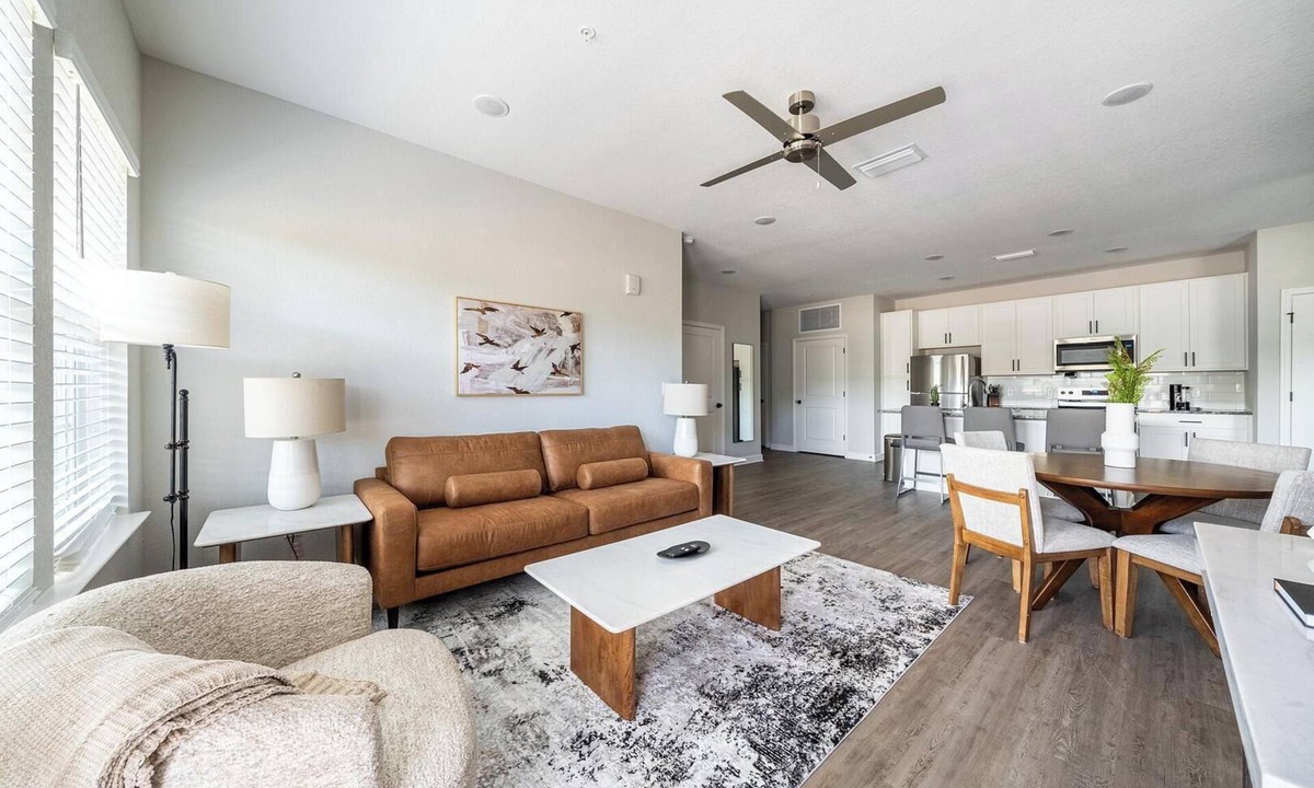 Port Malabar Apartment | Landing | Stylish 2BD, Gym, Pool