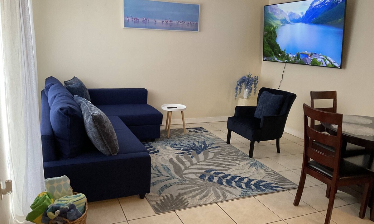 Sarasota Apartment | LIDO BEACH/ST. ARMAND'S CIRCLE #103