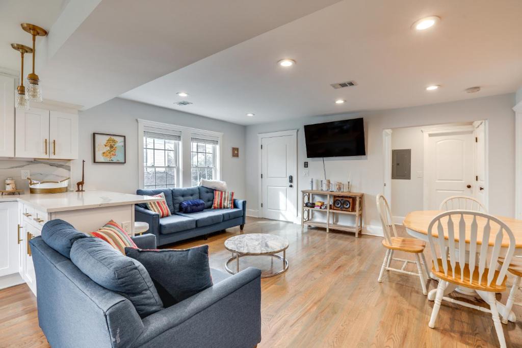 Long Branch Apartment | Long Branch Getaway - Walk to Beaches & Dining!