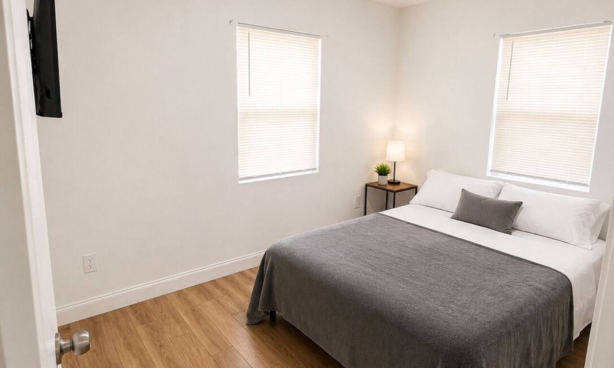 Hollywood House | Lovely 3-bedroom house with AC in soothing Hollywood