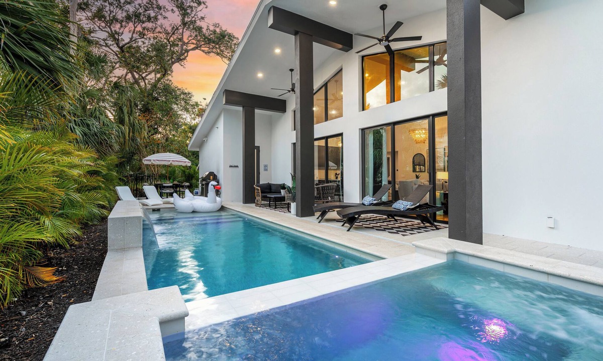 Downtown House | Lux Pelican's Perch | Heated Pool + Hot Tub + Gym