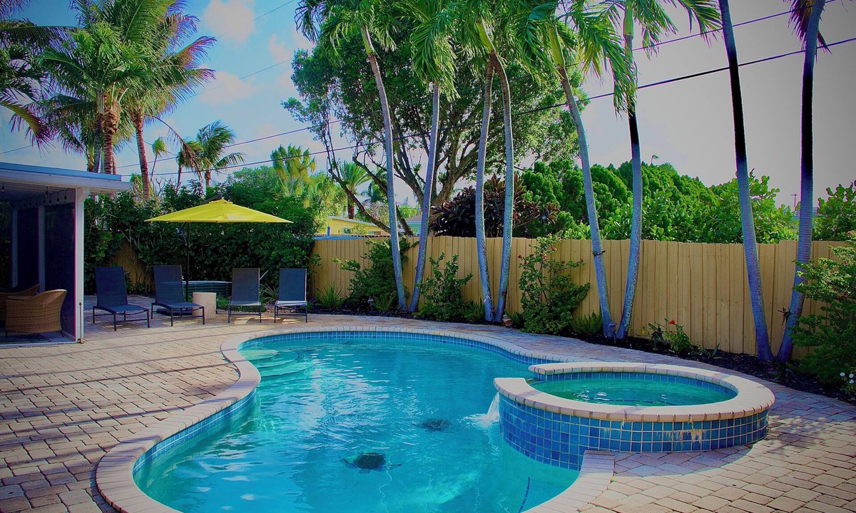 North Palm Beach House | Luxe Family Retreat with Heated Saltwater Pool — Steps to the Beach!