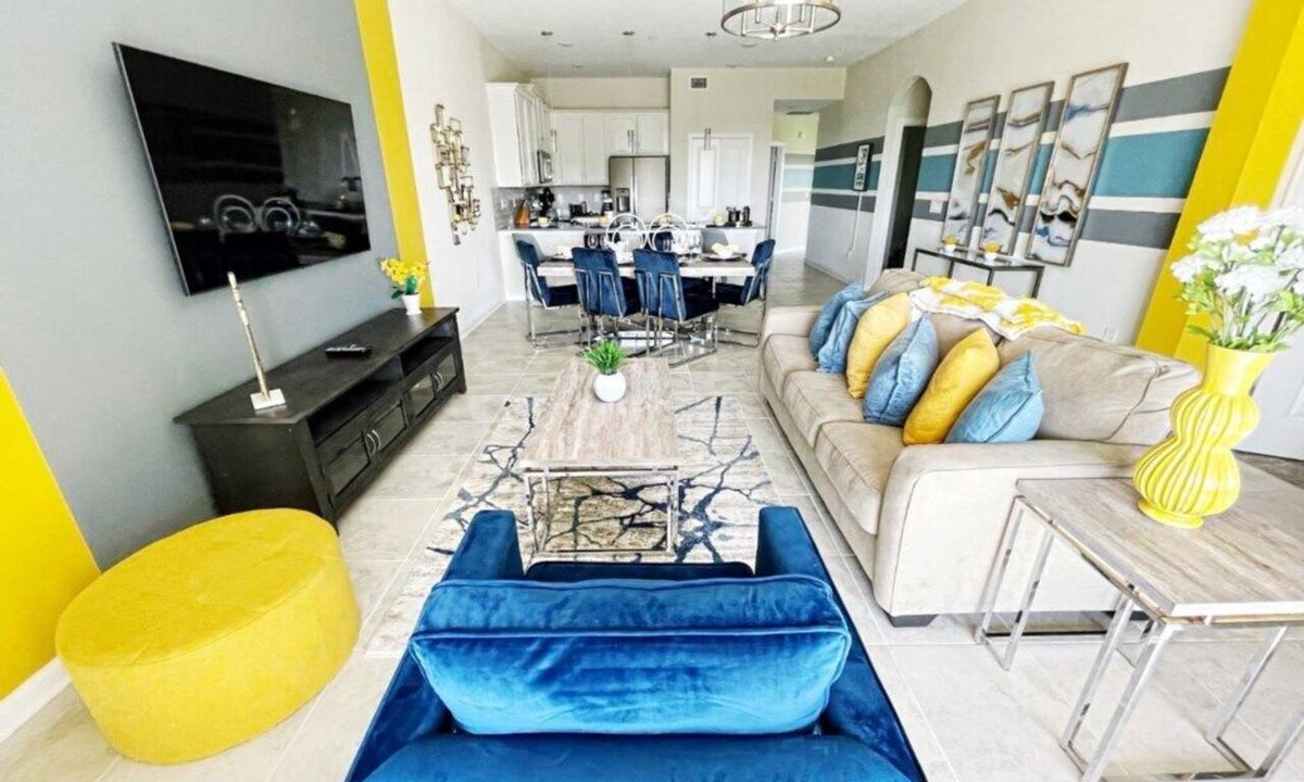Davenport Condo | Luxury 2bd/2 bath Condo Home 232