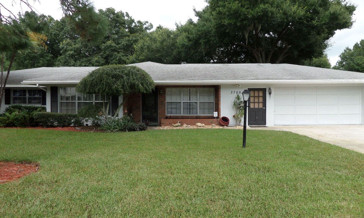 Sebring House | Luxury Home In Golf Course Community!