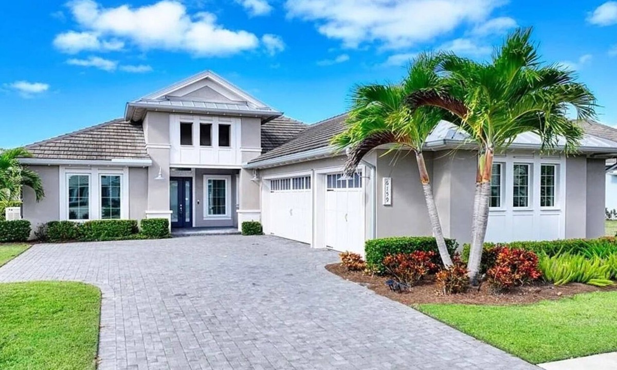 East Naples House | Luxury Naples Retreat/Pool, Near Beach
