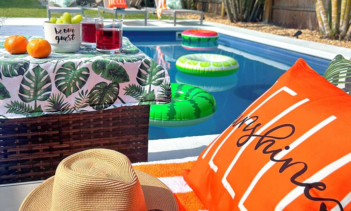 Arlington Park Villa | Luxury Pool & Game Retreat Close to Beaches