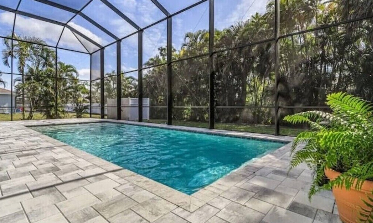 Jacarandas House | Luxury Villa-6 Bedroom/3 Bathroom Vacation Homen