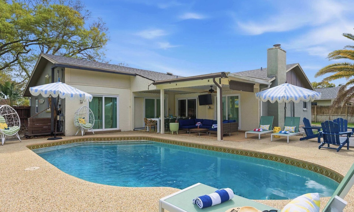 Walsingham House | Luxury Villa with Private Pool
