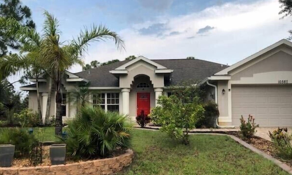 South Gulf Cove Villa | Luxury Waterfront Four Bedroom with Pool