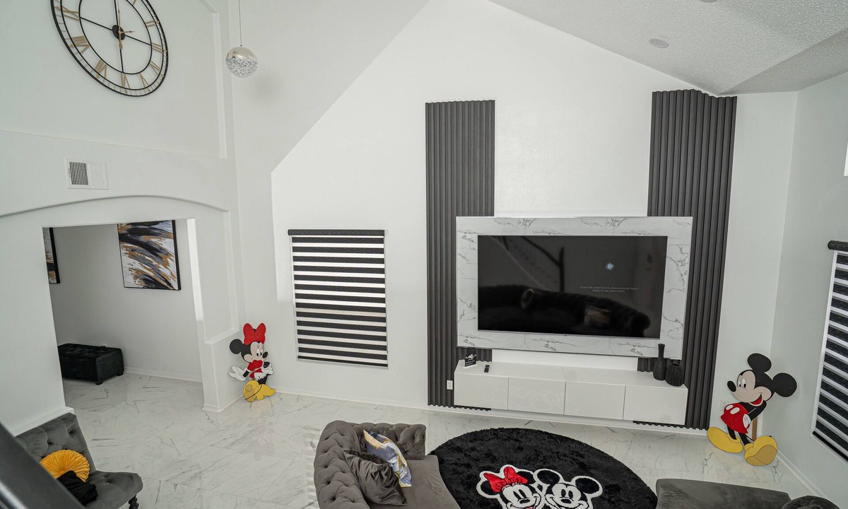 Sunset Ridge House | Magical Vacation Stay! Disney World is less than 20 minutes away!