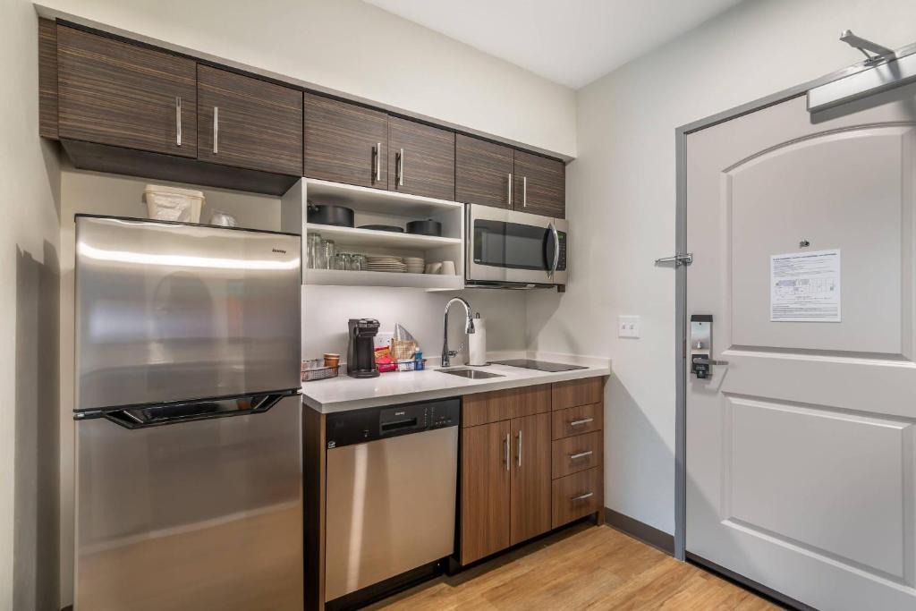 Fort Myers Hotel | MainStay Suites Fort Myers East I-75
