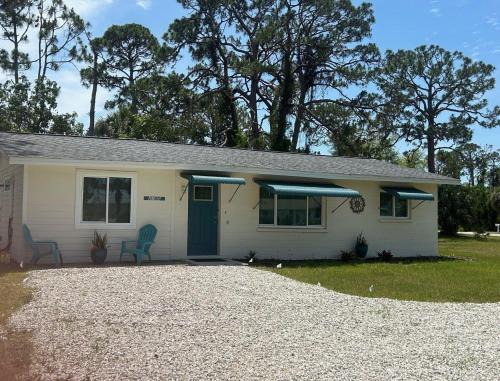 Englewood House | Manasota Beach Breeze