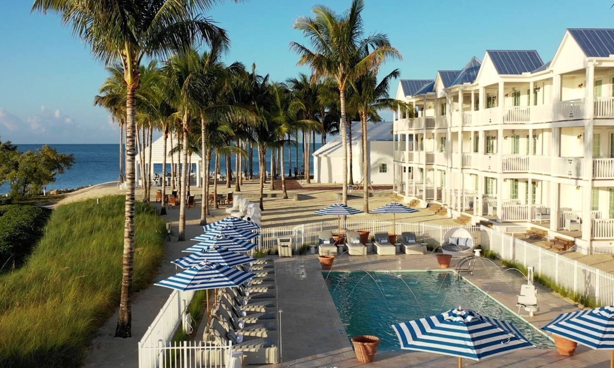 Florida Keys Hotel | Marathon Beachfront Suite | 1BR Veranda +Luxe Bath