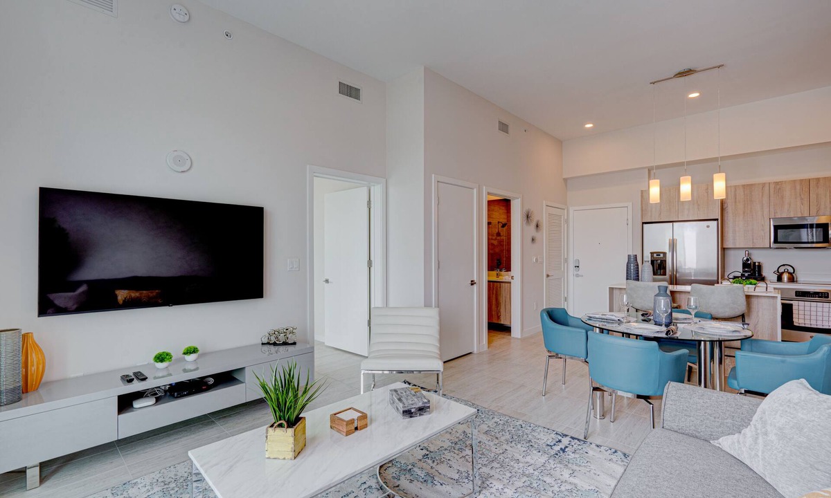 Northeast Miami Condo | MG1205 DESIGN DISTRICT, LUXURY GREAT VIEWS