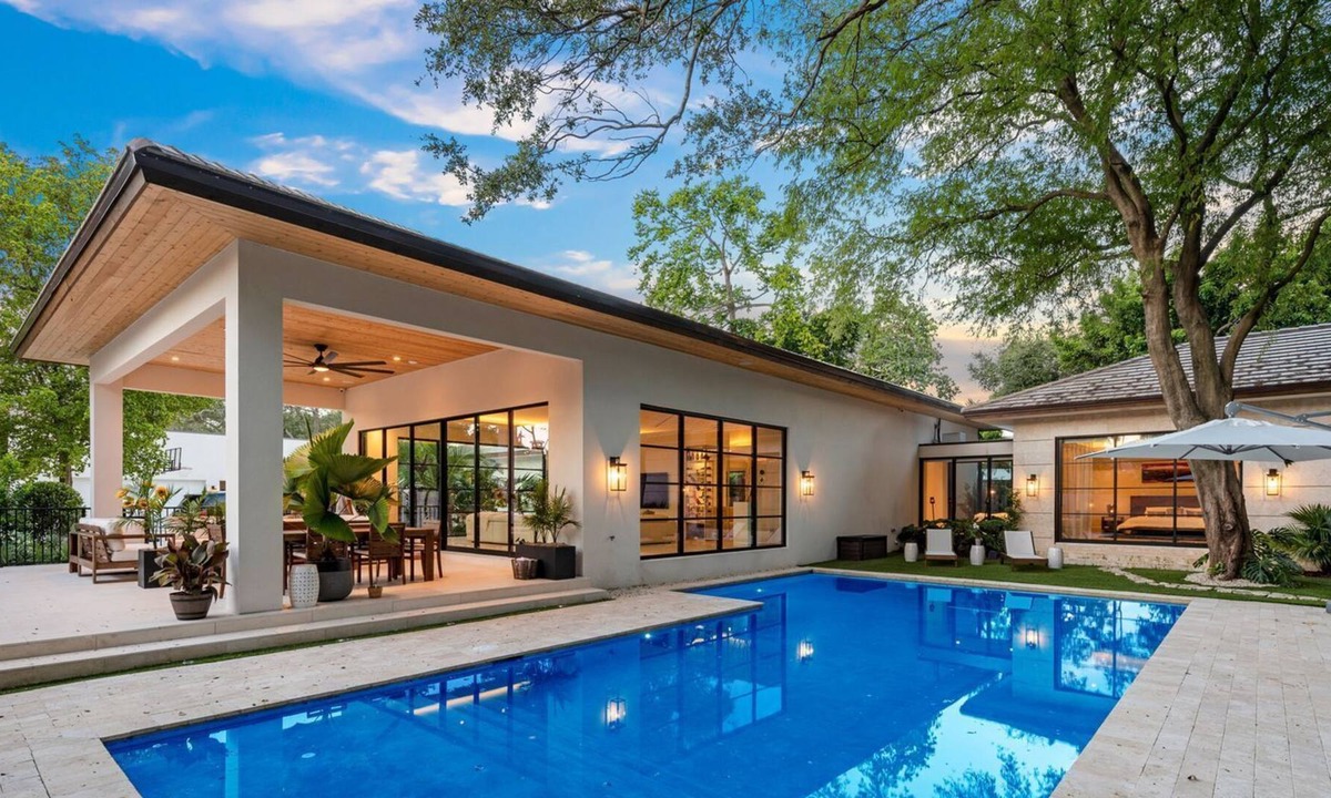Northeast Miami Villa | Miamia Big Villa Family Holiday