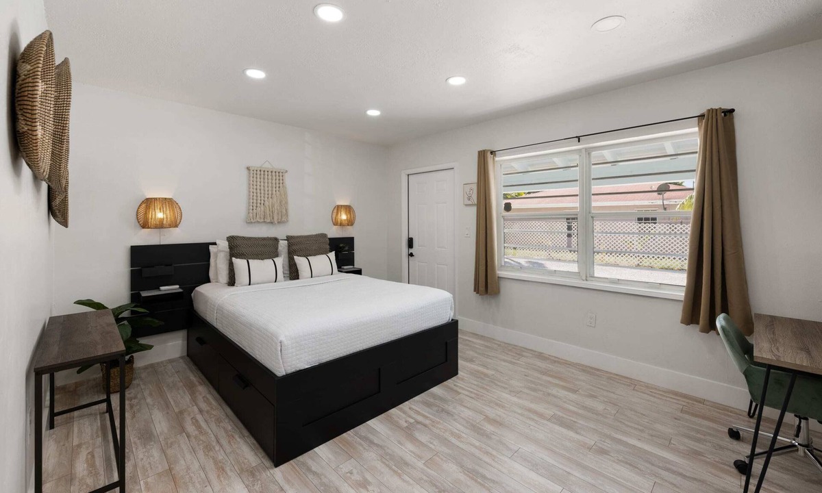 Northeast Miami Apartment | MIMO5-1 | cozy corner of Miami's Modern District
