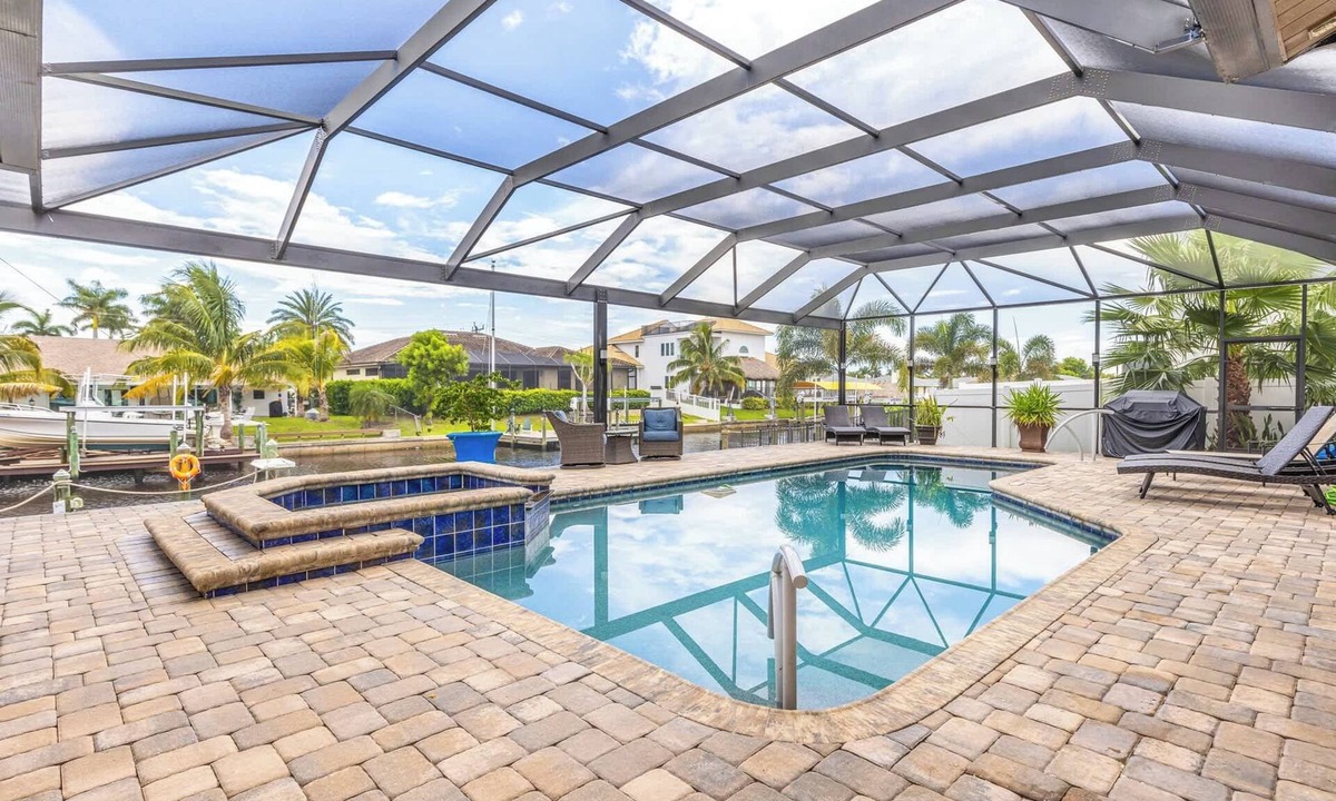 Yacht Club House | Miramar Mansion - Spacious 5BD,5BA w Pool & Canal