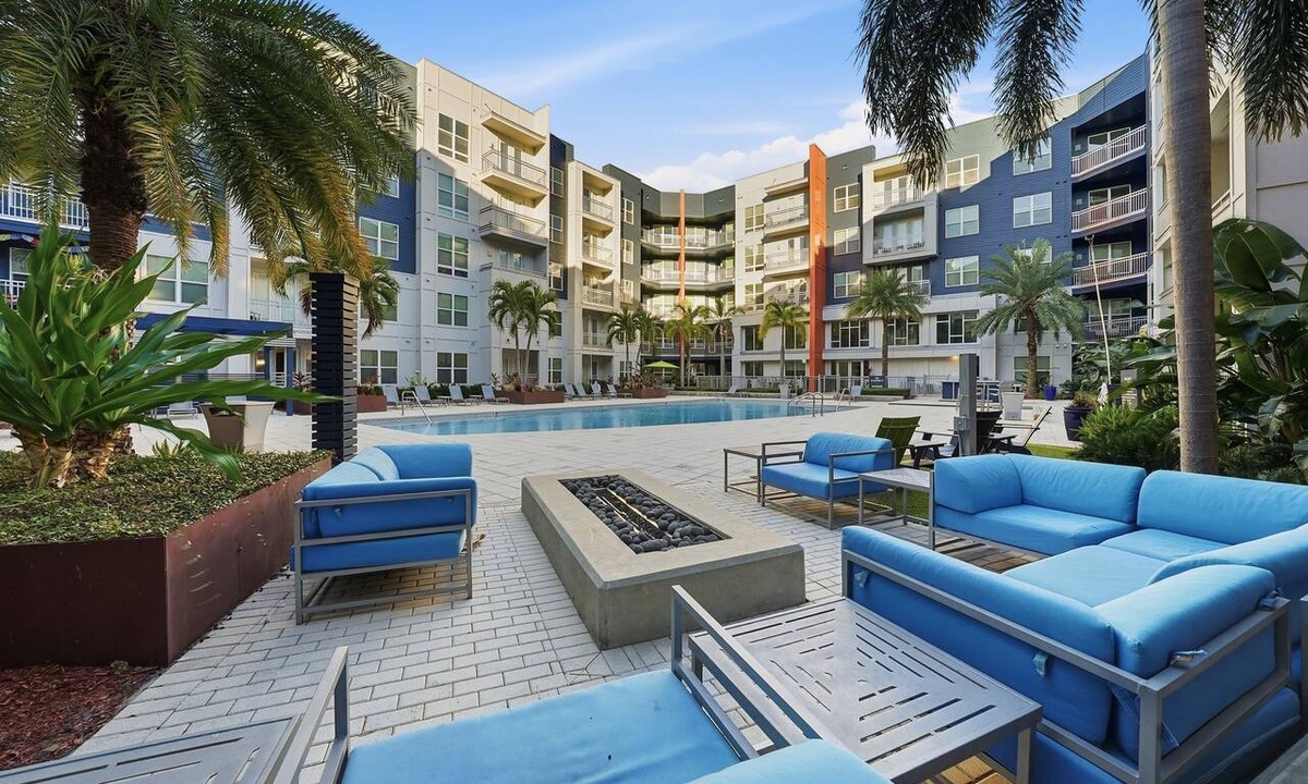 Courier City - Oscawana Apartment | Modern 2BR w/Pool + Pet-Friendly | Unit #22