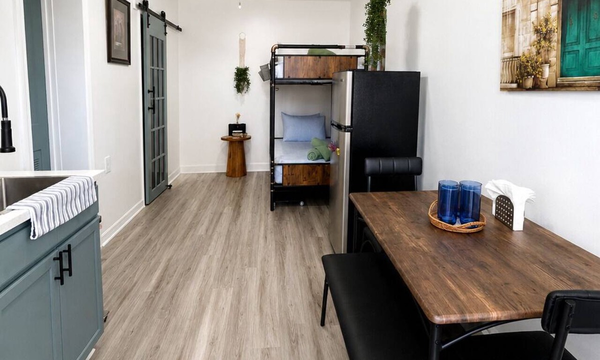 Lakeland Cottage | Modern Family Cottage. Sleeps 4. Free Parking.Near Legoland