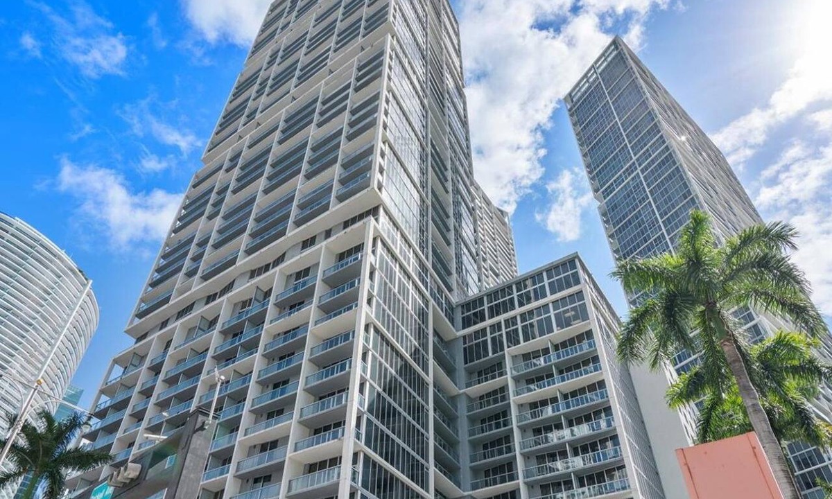Downtown Miami Condo | Modern High Rise Stay- 32nd Floor Views