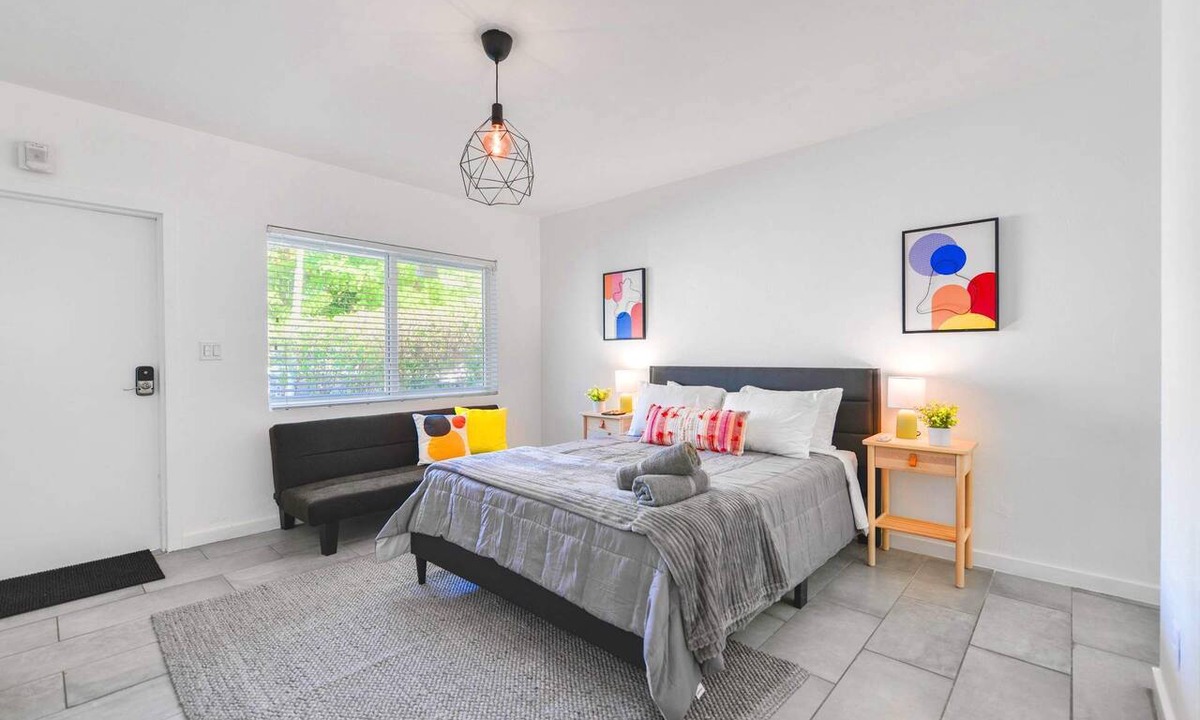 Northeast Miami Apartment | Modern Studio | Perfect Location | Total Comfort