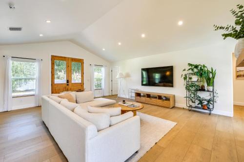 Naples House | Naples Duplex Home w/Private Pool & Lanai!