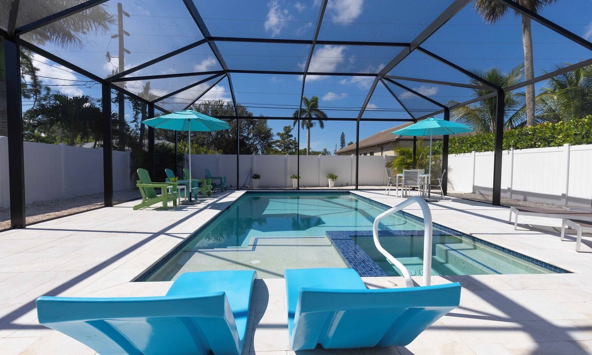 Naples Park House | Naples Park Pool and Spa