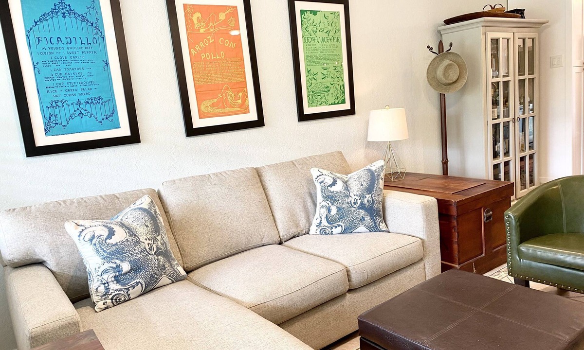 New Town Condo | New Rental in New Town