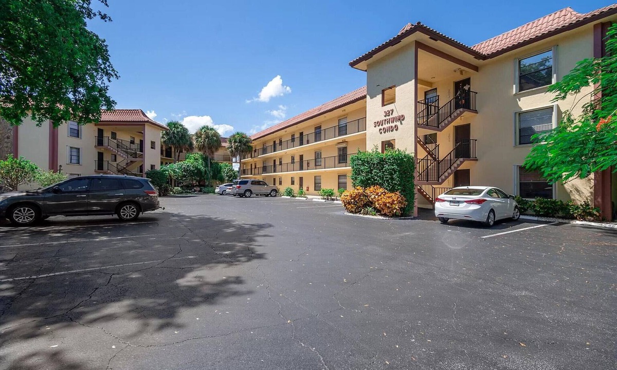 Florida North Atlantic Coast Apartment | Nice full furnished apartment in North Palm Beach